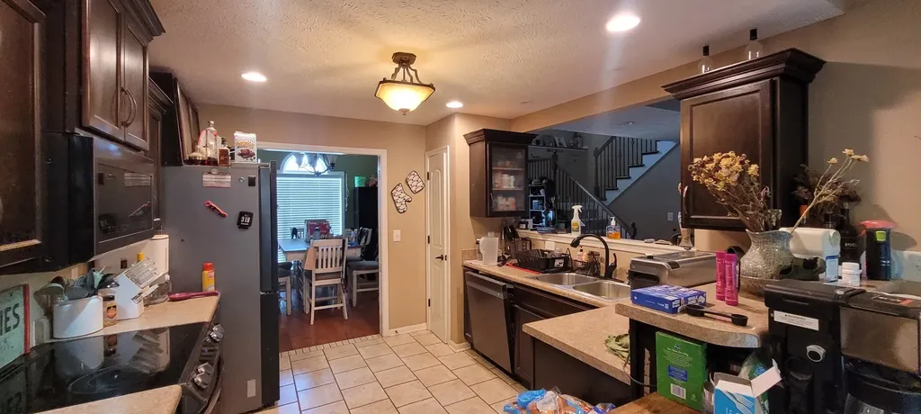 1534 Cobra Lane Clarksville TN 37042