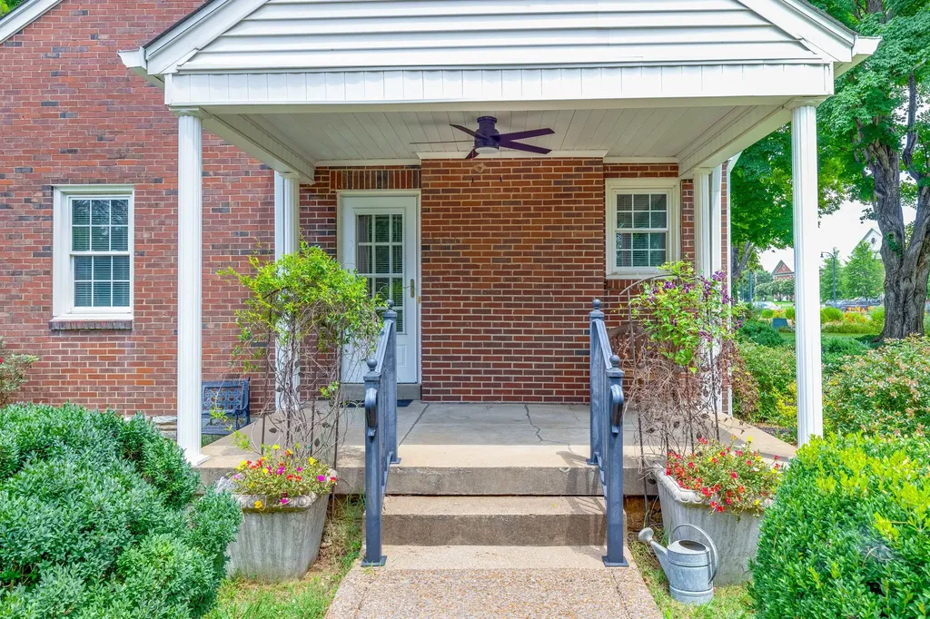 715 Hillsboro Road Franklin TN 37064