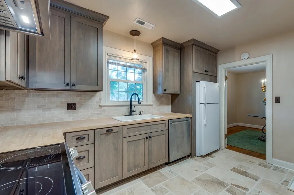 715 Hillsboro Road Franklin TN 37064