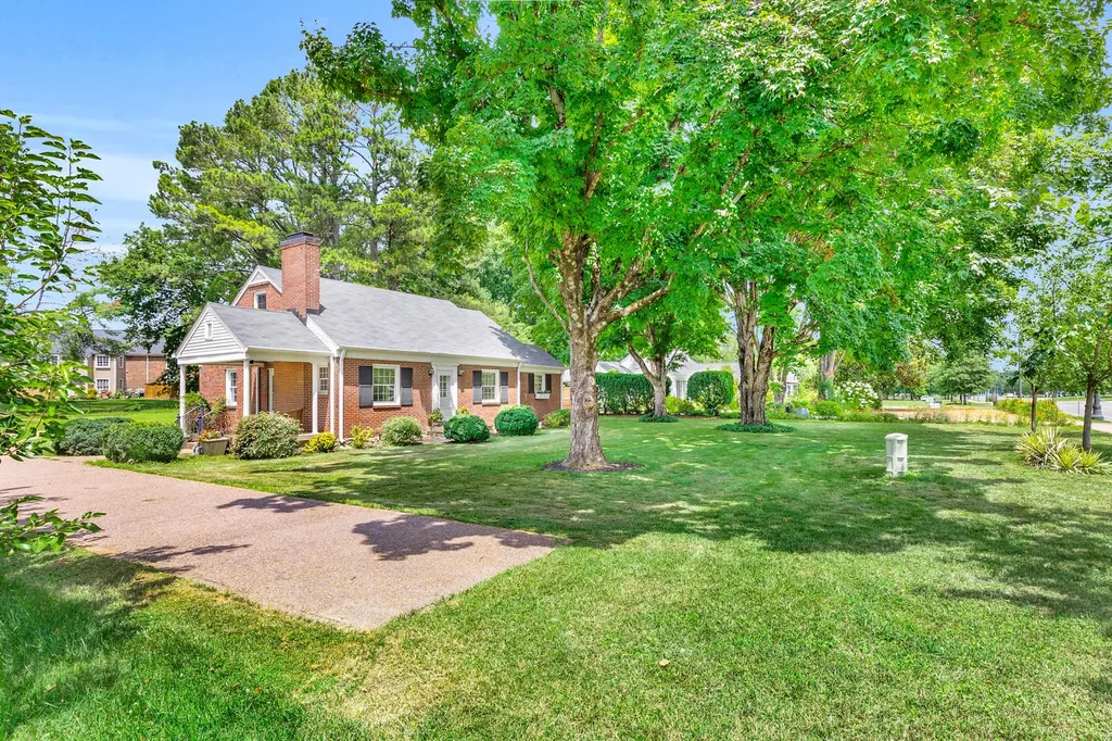 715 Hillsboro Road Franklin TN 37064