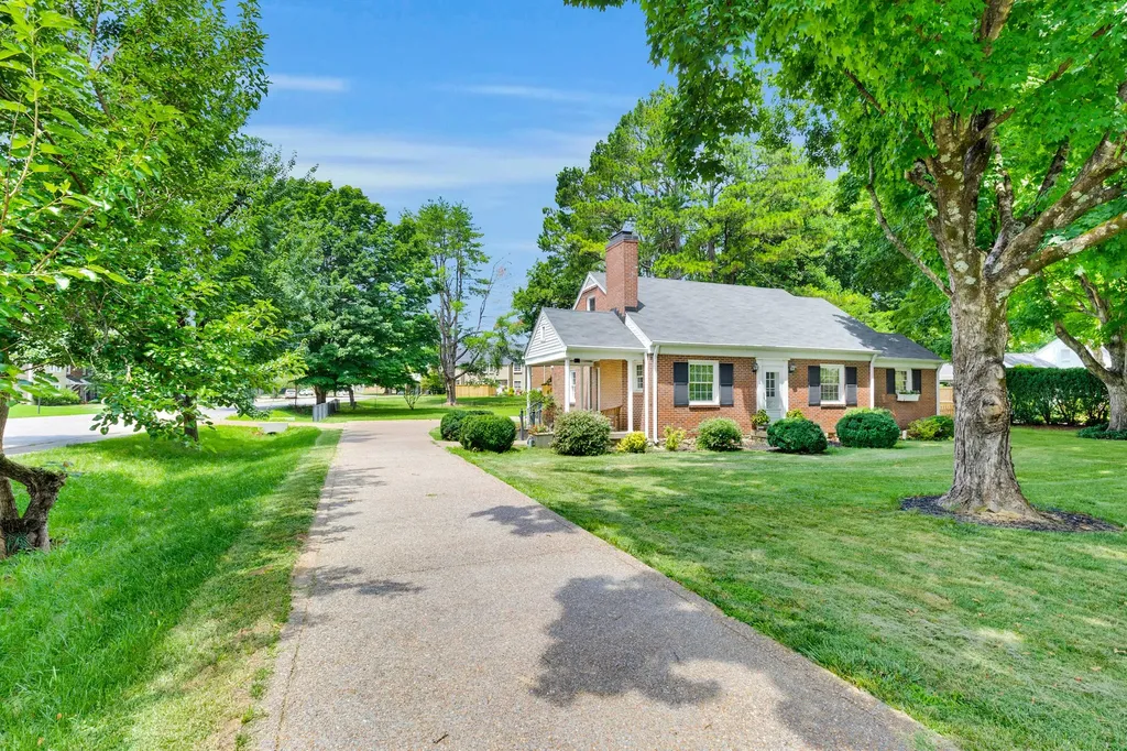 715 Hillsboro Road Franklin TN 37064