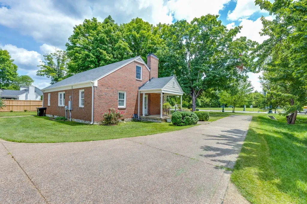 715 Hillsboro Road Franklin TN 37064