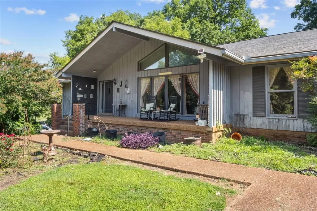 1446 Old Hillsboro Road Franklin TN 37069