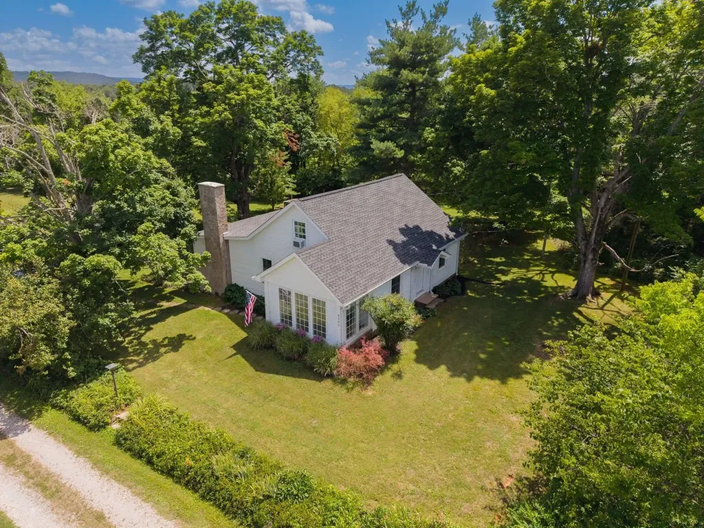 6205 Viola Road Mcminnville TN 37110