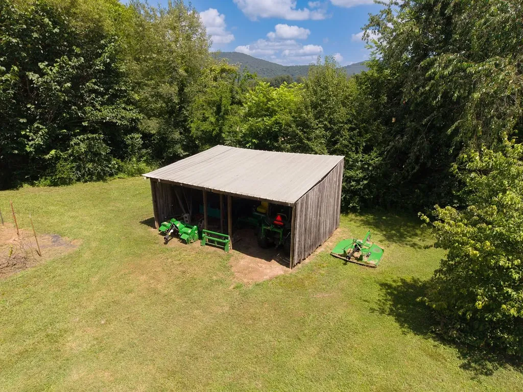 6205 Viola Road Mcminnville TN 37110