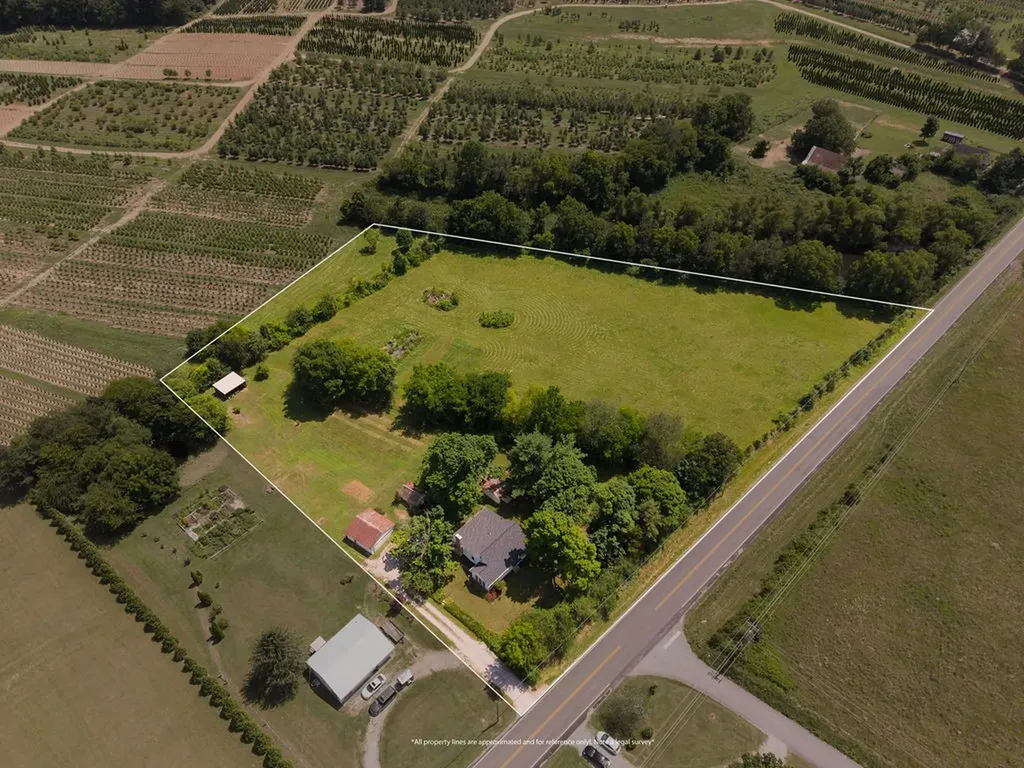 6205 Viola Road Mcminnville TN 37110