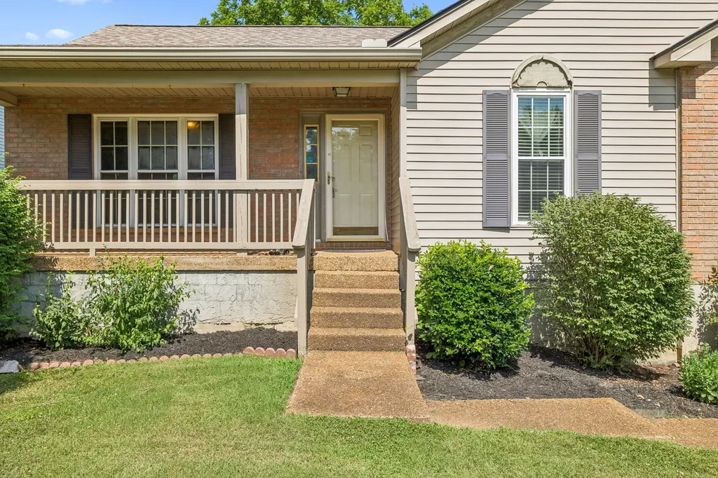 1908 Hobart Way Mount Juliet TN 37122