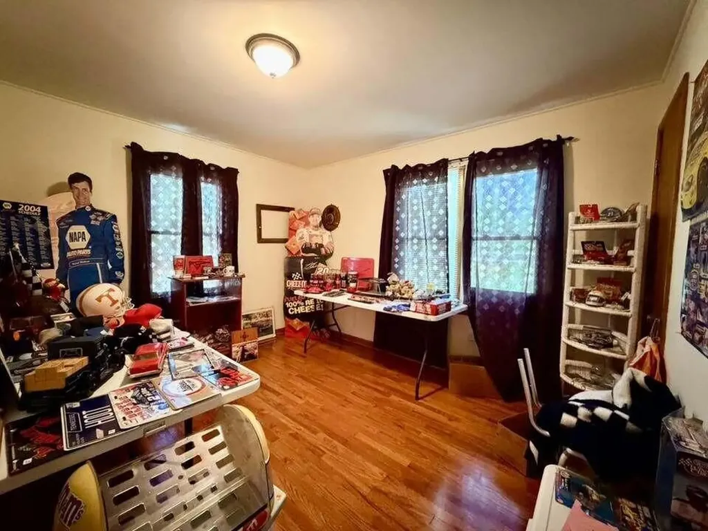 1890 James Ferry Road Kingston TN 37763