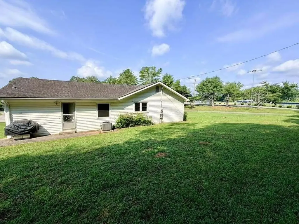 1890 James Ferry Road Kingston TN 37763
