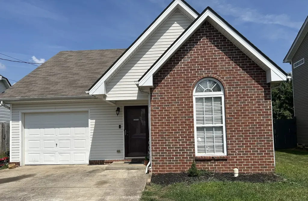137 Berele Shepsele Lane La Vergne TN 37086