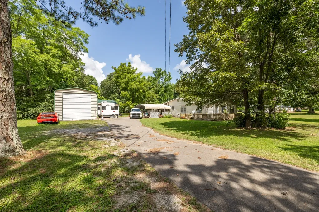 3035 Huntsville Highway Fayetteville TN 37334