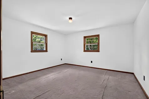 9296 Old Locust Creek Road Bon Aqua TN 37025