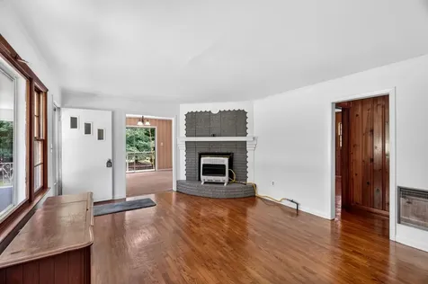 9296 Old Locust Creek Road Bon Aqua TN 37025