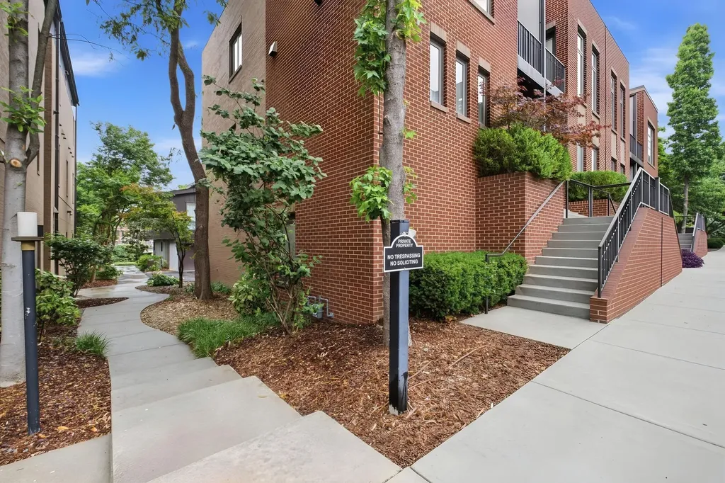 334 Van Buren Street Nashville TN 37208