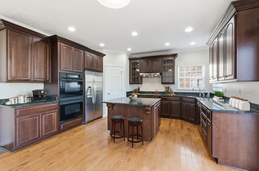 1005 Valley Cove Court Nashville TN 37221