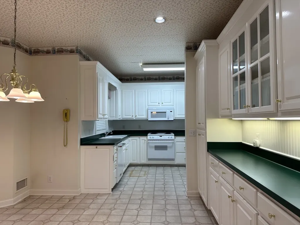 3608 Legacy Drive Springfield TN 37172