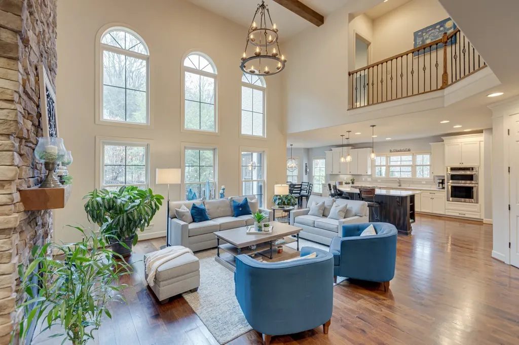 219 King Arthur Circle Franklin TN 37067