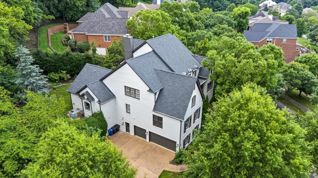 219 King Arthur Circle Franklin TN 37067