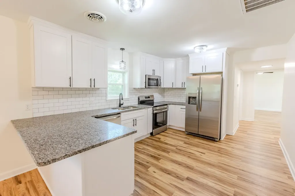 334 N Robin Hood Road Doyle TN 38559