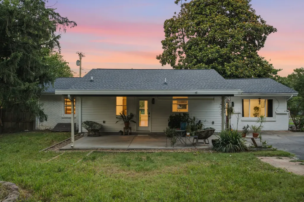 4515 Graycroft Avenue Nashville TN 37216