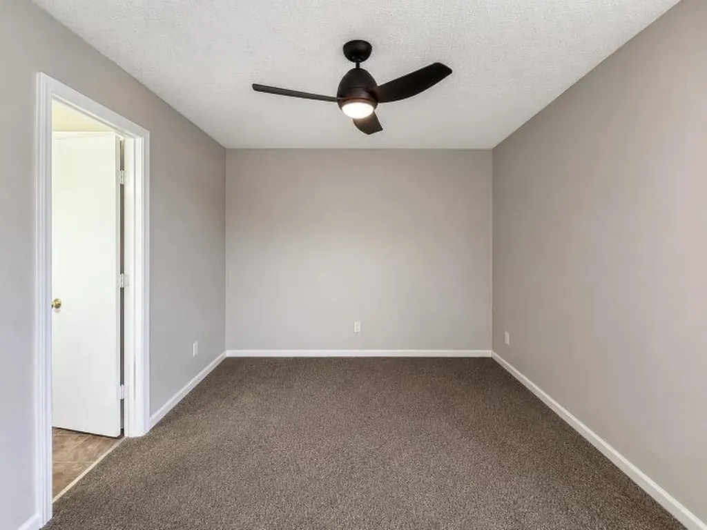 2002 Tynewood Drive Clarksville TN 37042