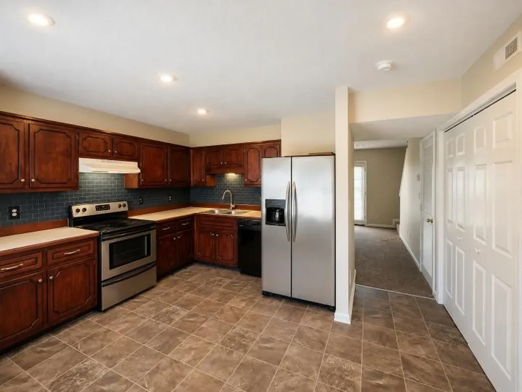 2002 Tynewood Drive Clarksville TN 37042