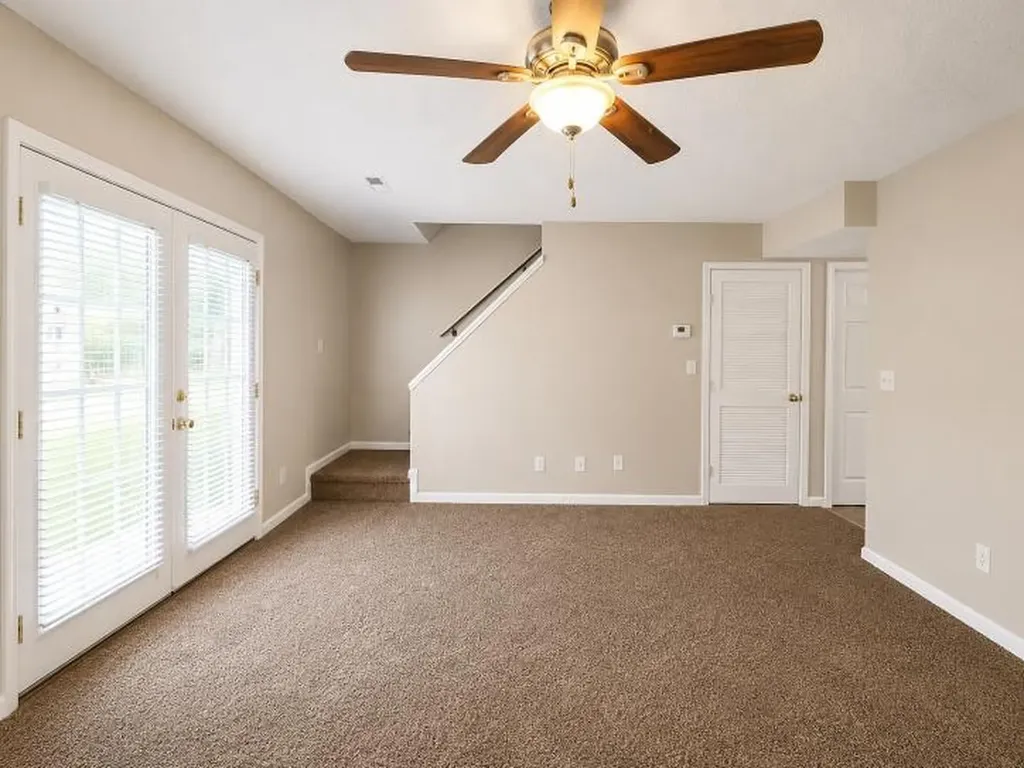 2002 Tynewood Drive Clarksville TN 37042