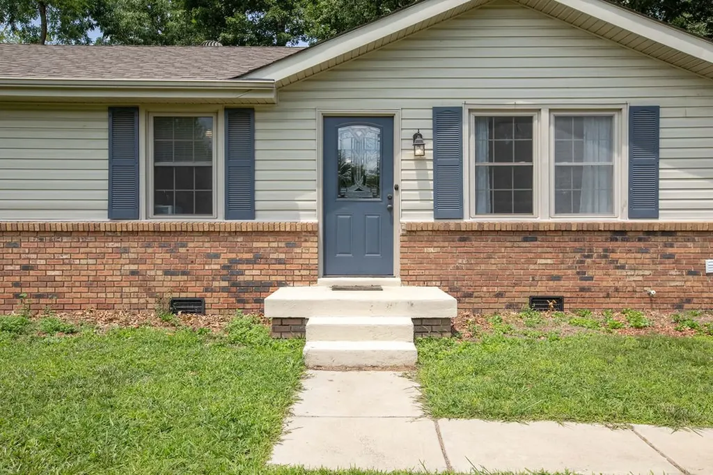 245 Charlemagne Boulevard Clarksville TN 37042