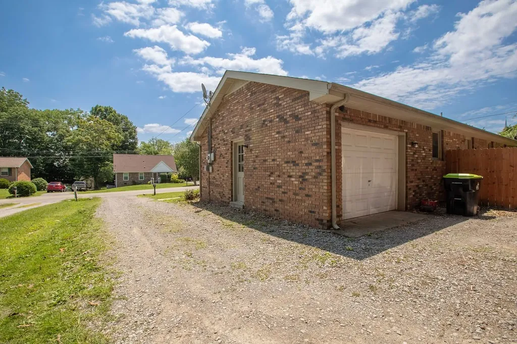 245 Charlemagne Boulevard Clarksville TN 37042