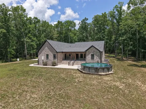 2200 Little Texas Road Goodspring TN 38460