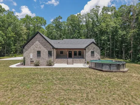2200 Little Texas Road Goodspring TN 38460
