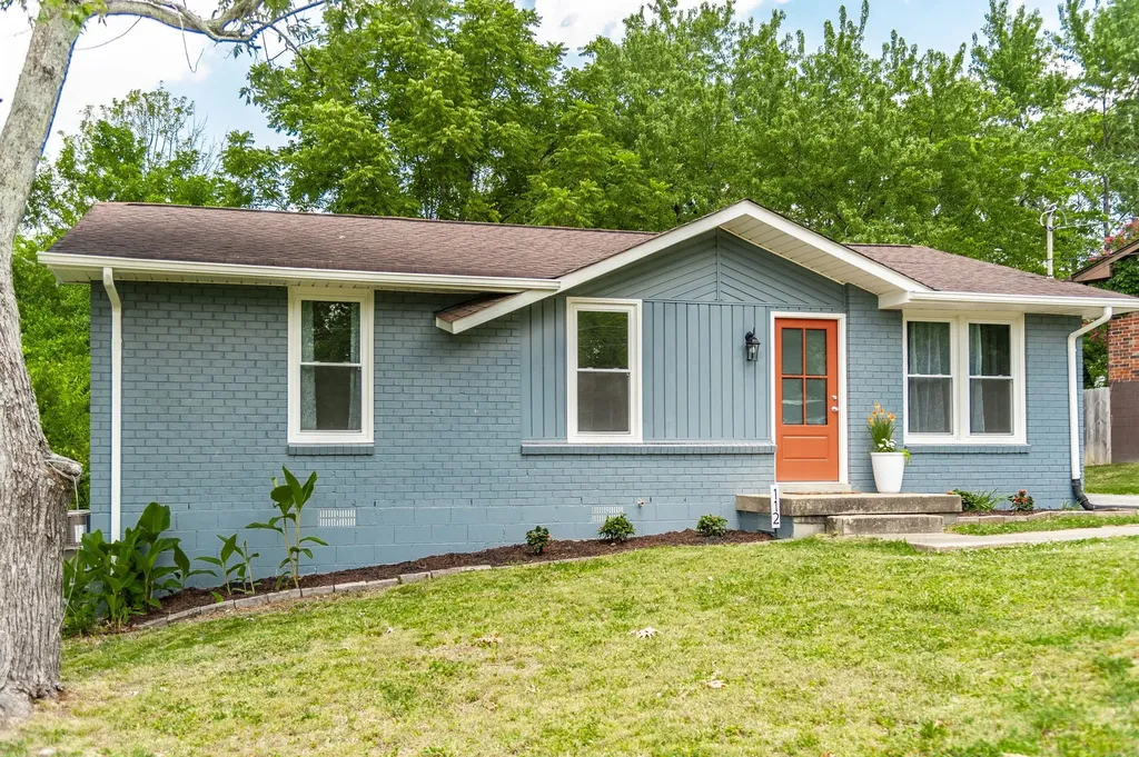 112 Crestmont Drive Hendersonville TN 37075