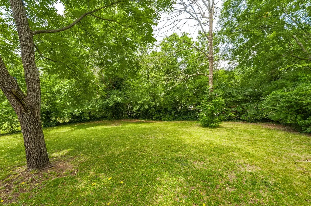 112 Crestmont Drive Hendersonville TN 37075