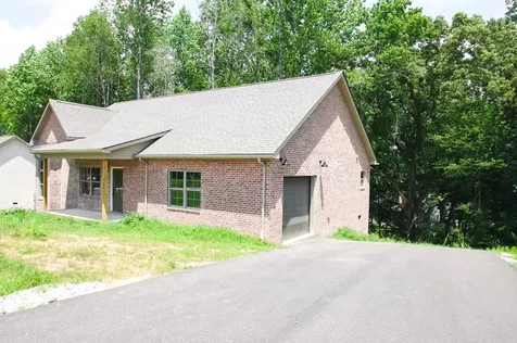 401 Crossvine Road Sparta TN 38583