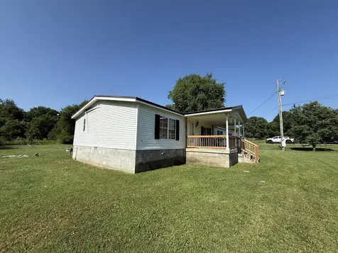 1978 Lower Helton Road Alexandria TN 37012