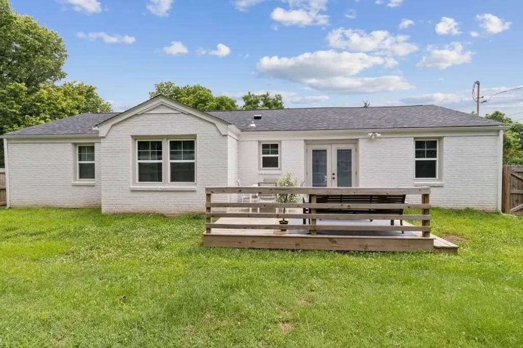2503 Merry Oaks Drive Nashville TN 37214