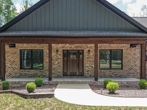 2200 Little Texas Road Goodspring TN 38460