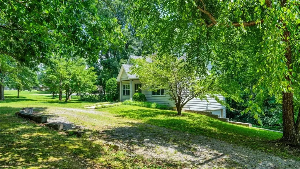 455 Lafever Ridge Road Silver Point TN 38582