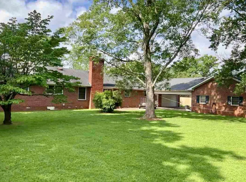 805 Sam Davis Road Smyrna TN 37167