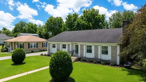 115 Debus Street Lawrenceburg TN 38464