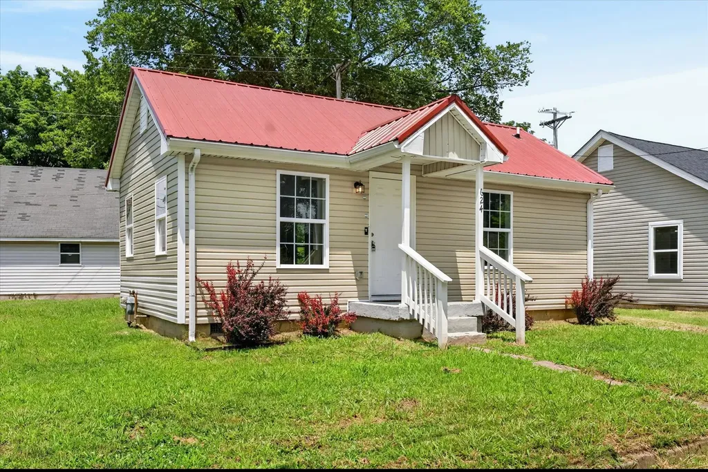 624 Elder Street Clarksville TN 37040