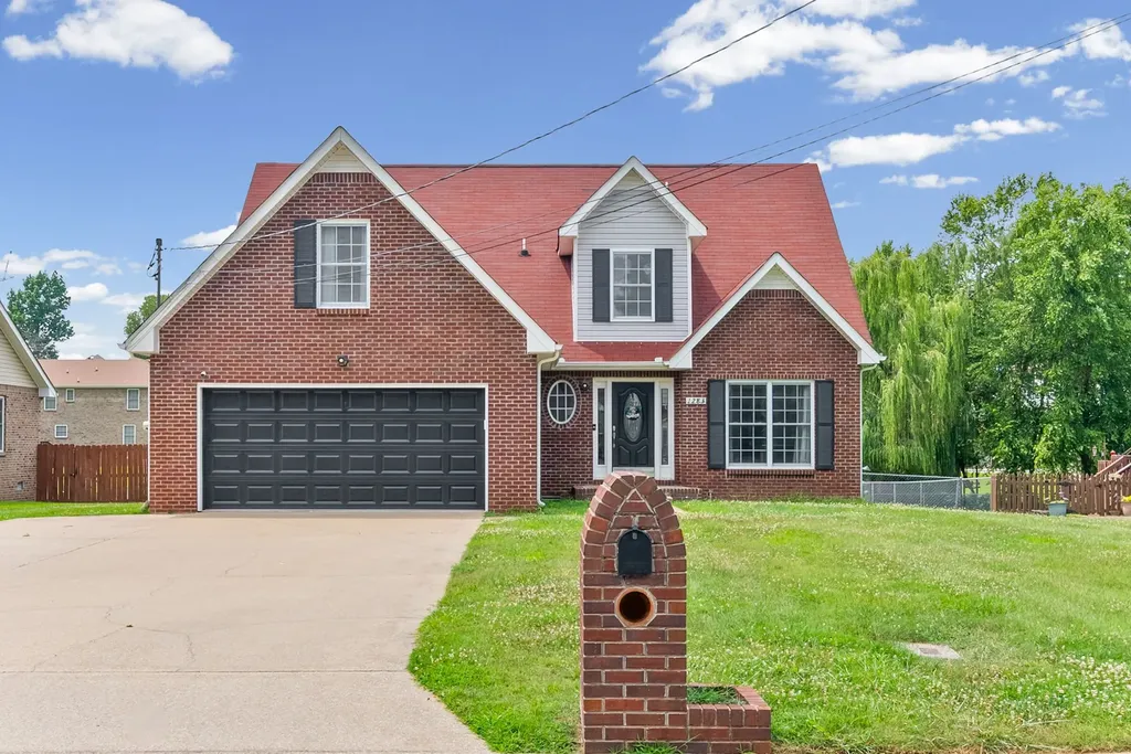 1283 Carnation Court Clarksville TN 37042
