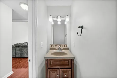 1283 Carnation Court Clarksville TN 37042