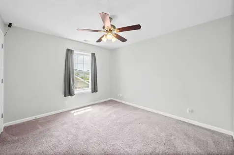 1283 Carnation Court Clarksville TN 37042