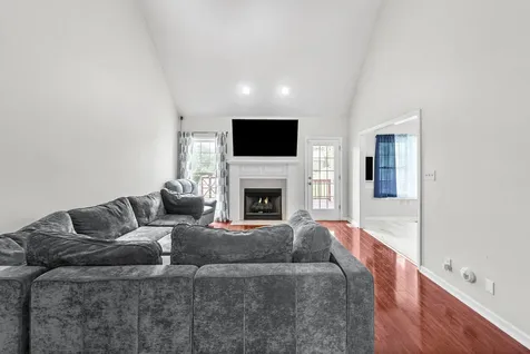 1283 Carnation Court Clarksville TN 37042