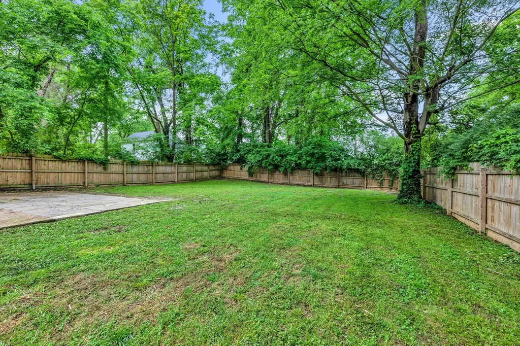 2028 Jones Circle Nashville TN 37207