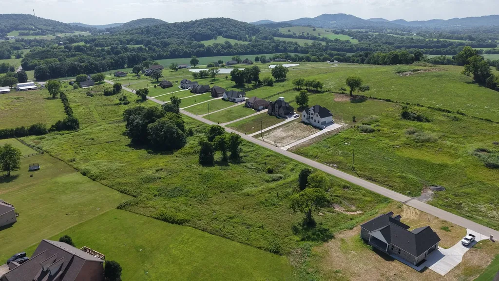 0 Bridle Path Lane Hartsville TN 37074