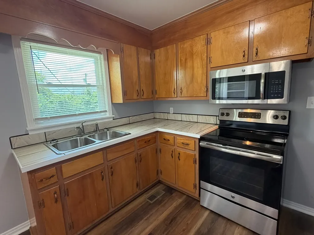 105 Sharon Circle Columbia TN 38401