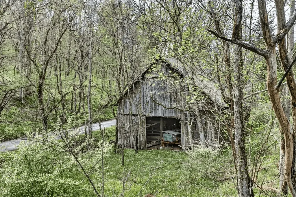 416 Hix Hollow Road Gainesboro TN 38562