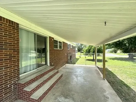 15 Pine Street Savannah TN 38372
